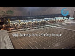 1.2m / 1.8m / 2.4m Panel Tinggi 358 Anti Climb Security Fence Untuk penjara