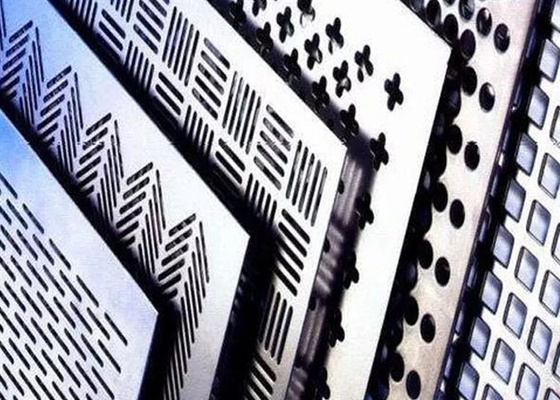 Stainless Steel Mid Steel Panel Logam Berlubang Dekoratif 2.0mm Tebal 5.0mm Lubang