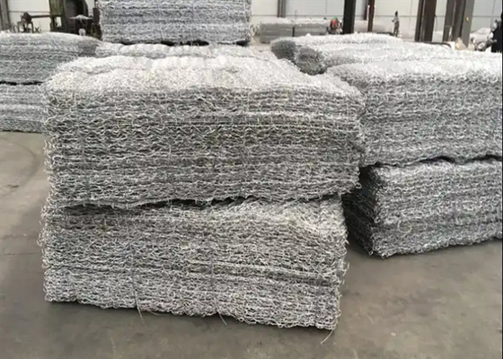 Kotak Gabion berlapis PVC dengan lubang persegi berlapis seng 220-270g