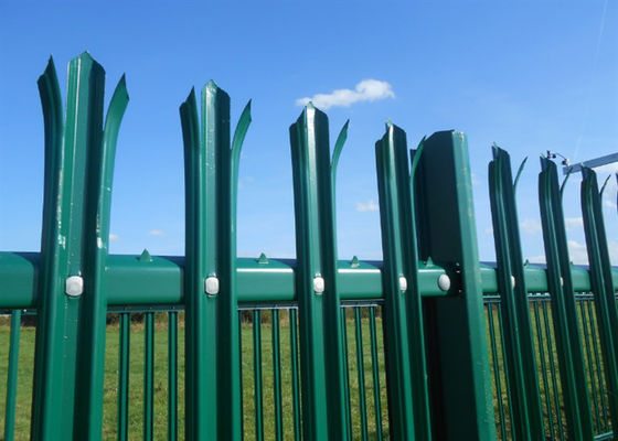 PVC Lapisan Perisai Palisade Keamanan W Pale 2.1*2.4m Untuk Perumahan