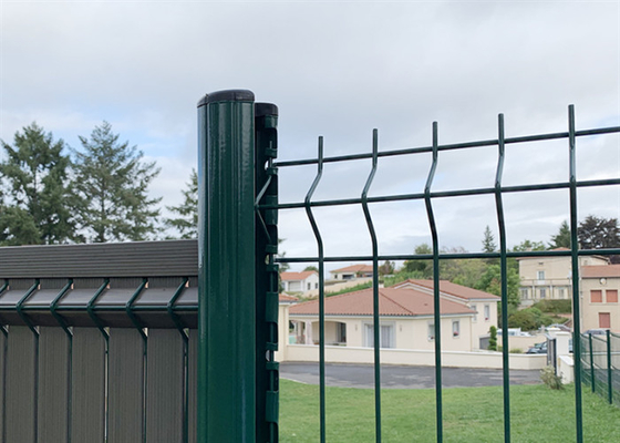 Iron Wire Fence V Mesh Triangle Bending Fence Untuk jalan raya / Yard 1.8*2.4m