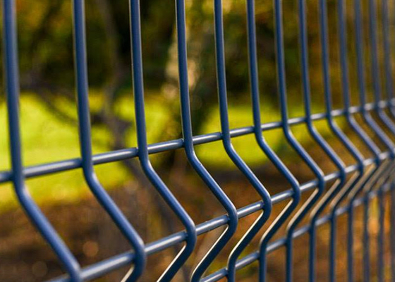 Galvanis Segitiga Las Wire Mesh Pagar Untuk Taman 1.8 * 2.5m