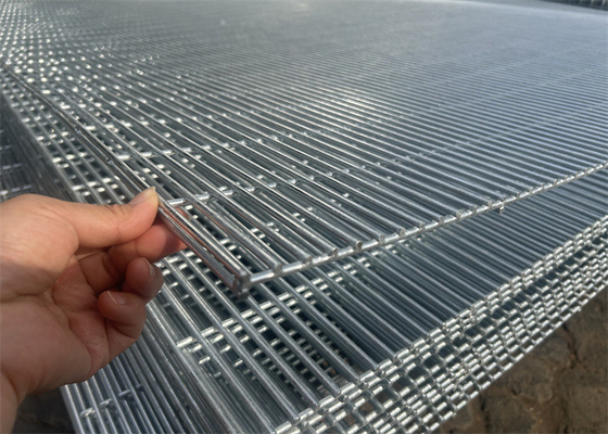 1.2m / 1.8m / 2.4m Panel Tinggi 358 Anti Climb Security Fence Untuk penjara