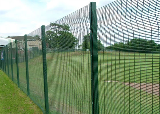 Galvanized Powder Coated Welded 358 Security Fencing 1.8m / 2.4m Tinggi