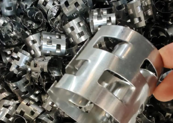 SS304 SS316L Metal Pall Ring Random Packing untuk Menara Kimia