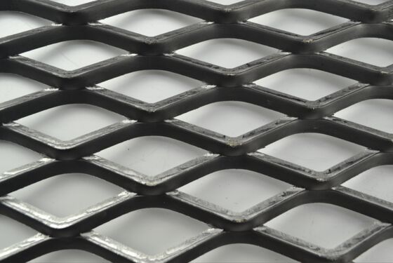 Jaring kawat logam yang diperluas secara geometris untuk panel screening dan kandang struktural