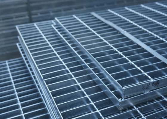 Galvanis Baja Industri Walkway Grating Bar Grating Untuk Platform Industri