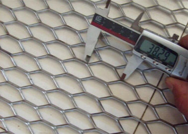 Pagar Mesh Logam Heksagonal Diperluas, Lembar Baja Mesh Berlian Untuk Keamanan