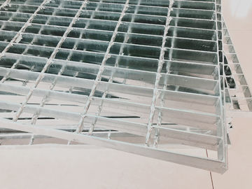 Hot Dipped Galvanis ety Grating Walkway Press Dilas 2 4 6 Mm Square