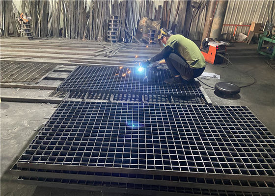 ISO 30/5 30mm X 100mm Hot Dip Galvanized Steel Grating Untuk Platform