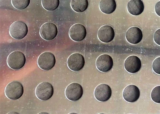 Galvanis 6mm Lubang Bulat Punched Perforated Wire Mesh Netting