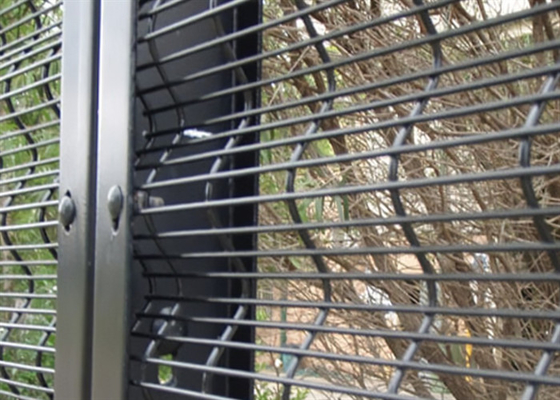 Clear View Welded Wire Mesh 358 Pagar Keamanan Anti Climb / Pencurian 76.2 * 12.7mm